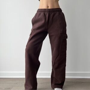 Aritzia Tna Cozy Fleece Mega Cargo Oversized WideLeg Sweatpants Rich Mocha Brown